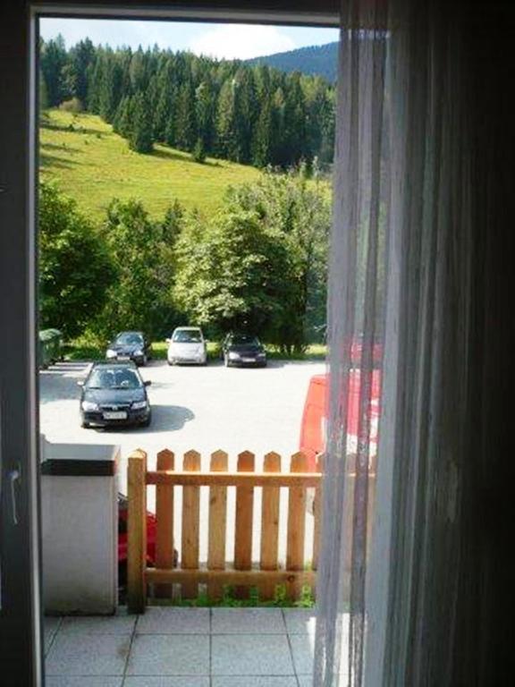 Ferienwohnungen Fryba Bad Kleinkirchheim Habitación foto